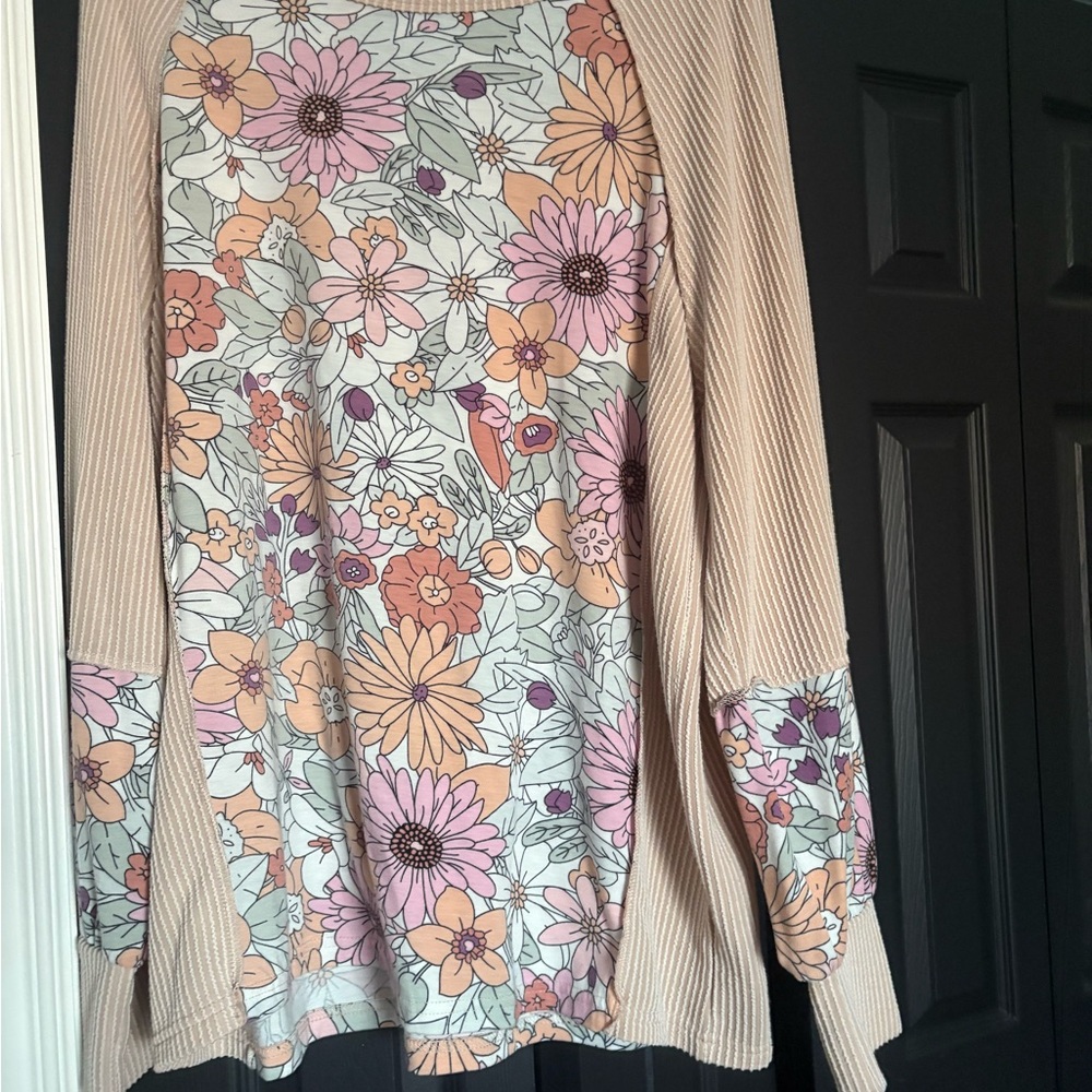 Floral Print Women's Top with Beige Sleeves